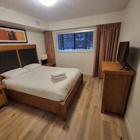 Rocky Mountain Getaway Apartment Канмор Екстериор снимка